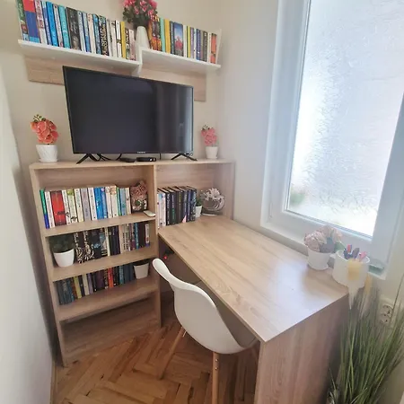 Апартамент Yavi's *