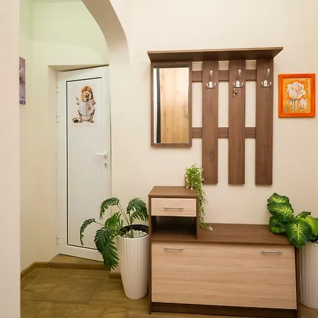 Апартамент Yavi's